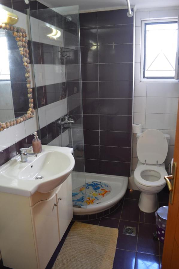 איגיו Anastasias Apartment Center City By Dimitropoulos מראה חיצוני תמונה