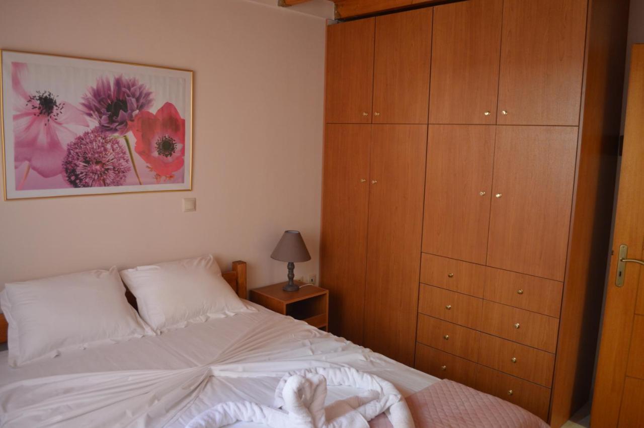 איגיו Anastasias Apartment Center City By Dimitropoulos מראה חיצוני תמונה