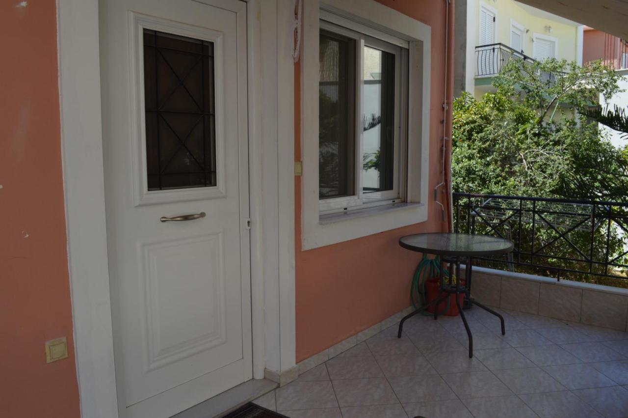 איגיו Anastasias Apartment Center City By Dimitropoulos מראה חיצוני תמונה